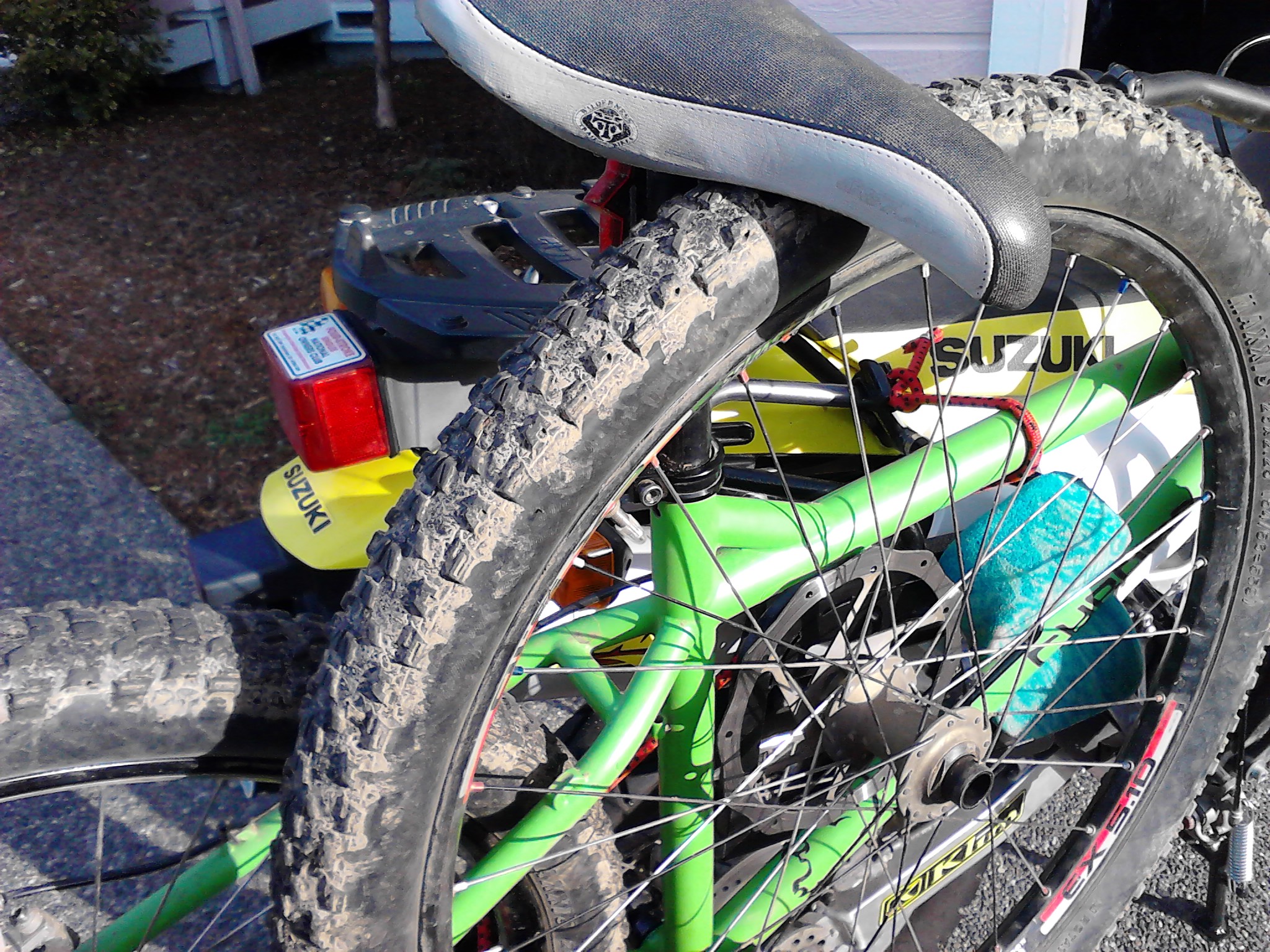 Seat holding the front wheel