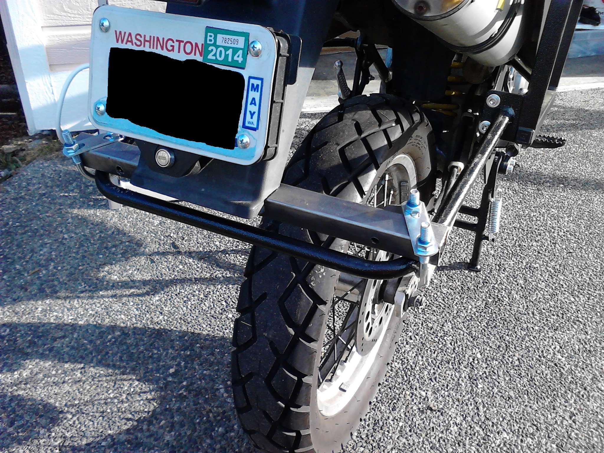 Mount for the load bar